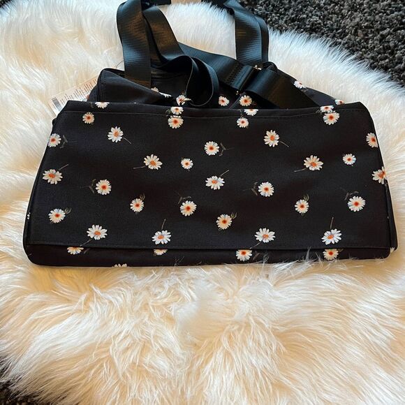 New! Alice + Olivia by Stacey Bendet  Daisy Print Duffel Bag - Picture 7 of 16